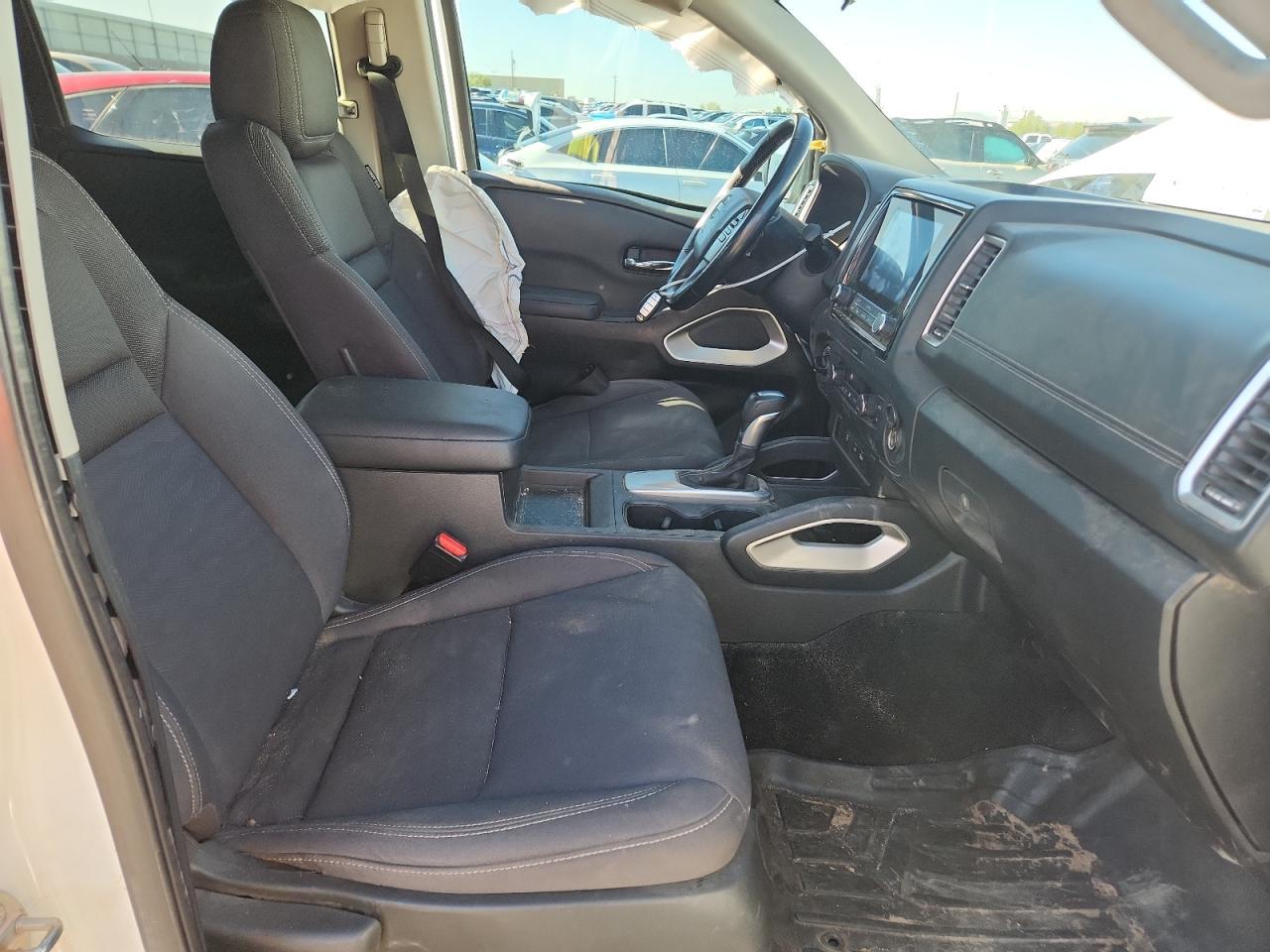 2022 NISSAN Frontier