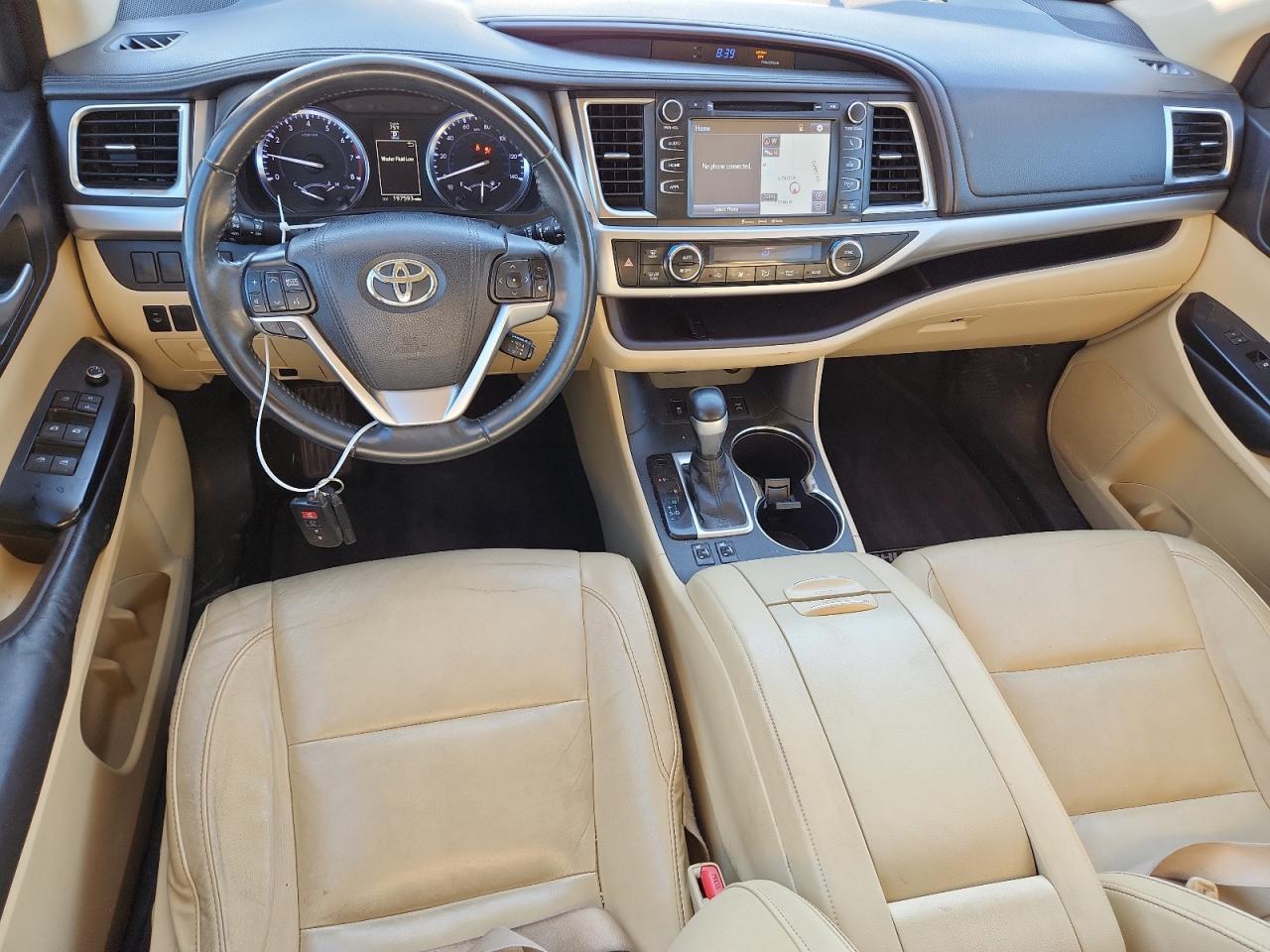 2016 TOYOTA HIGHLANDER