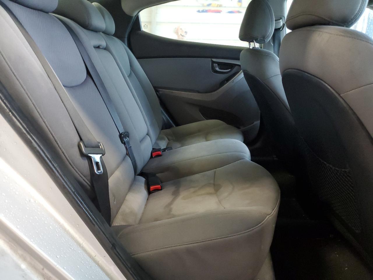 2011 HYUNDAI ELANTRA