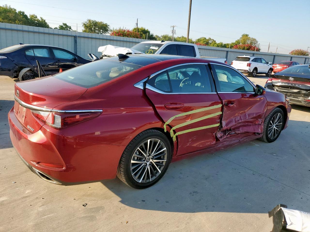 2023 LEXUS Es