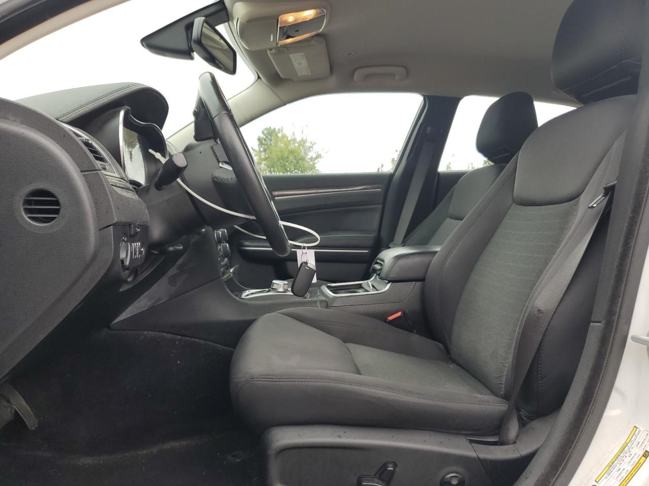 2019 CHRYSLER 300