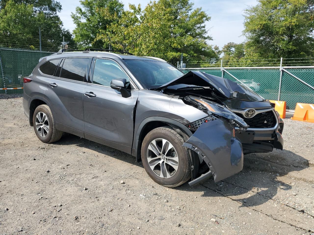 2021 TOYOTA HIGHLANDER