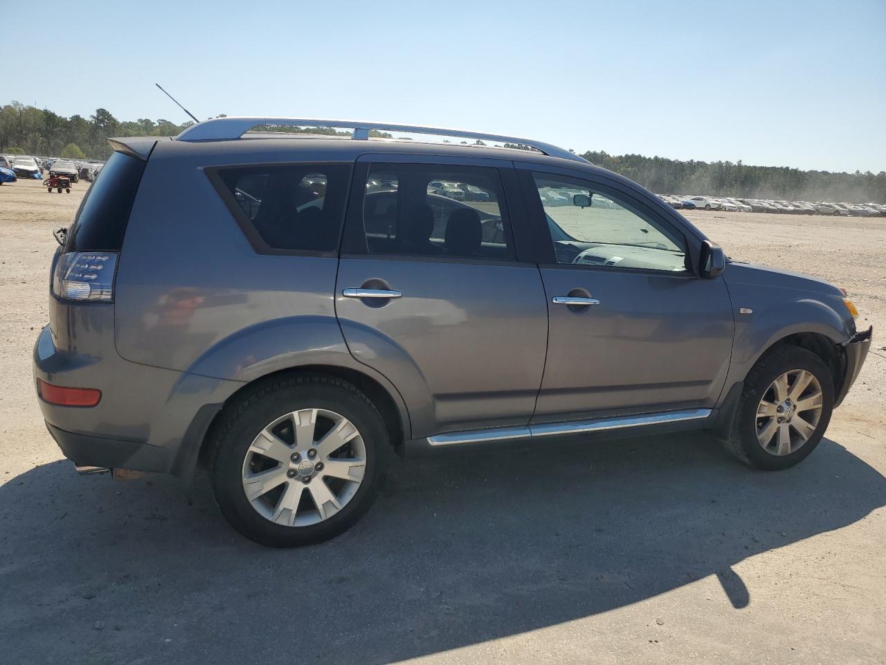 2009 MITSUBISHI outlander