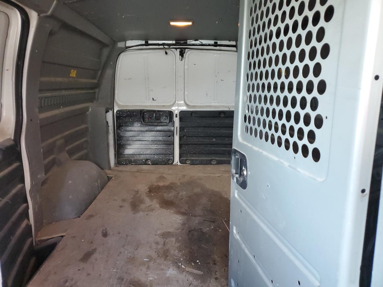 2011 CHEVROLET EXPRESS 2500