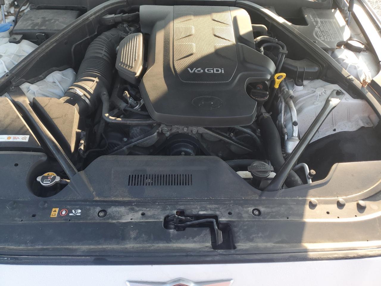2015 HYUNDAI GENESIS