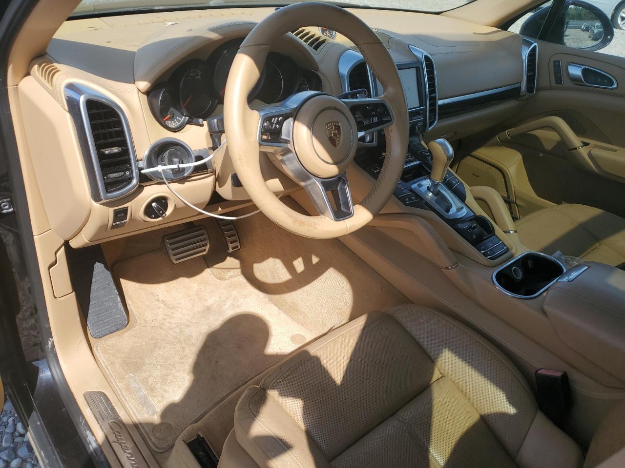 2015 PORSCHE CAYENNE