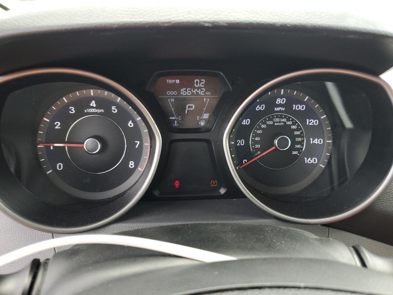 2012 HYUNDAI ELANTRA