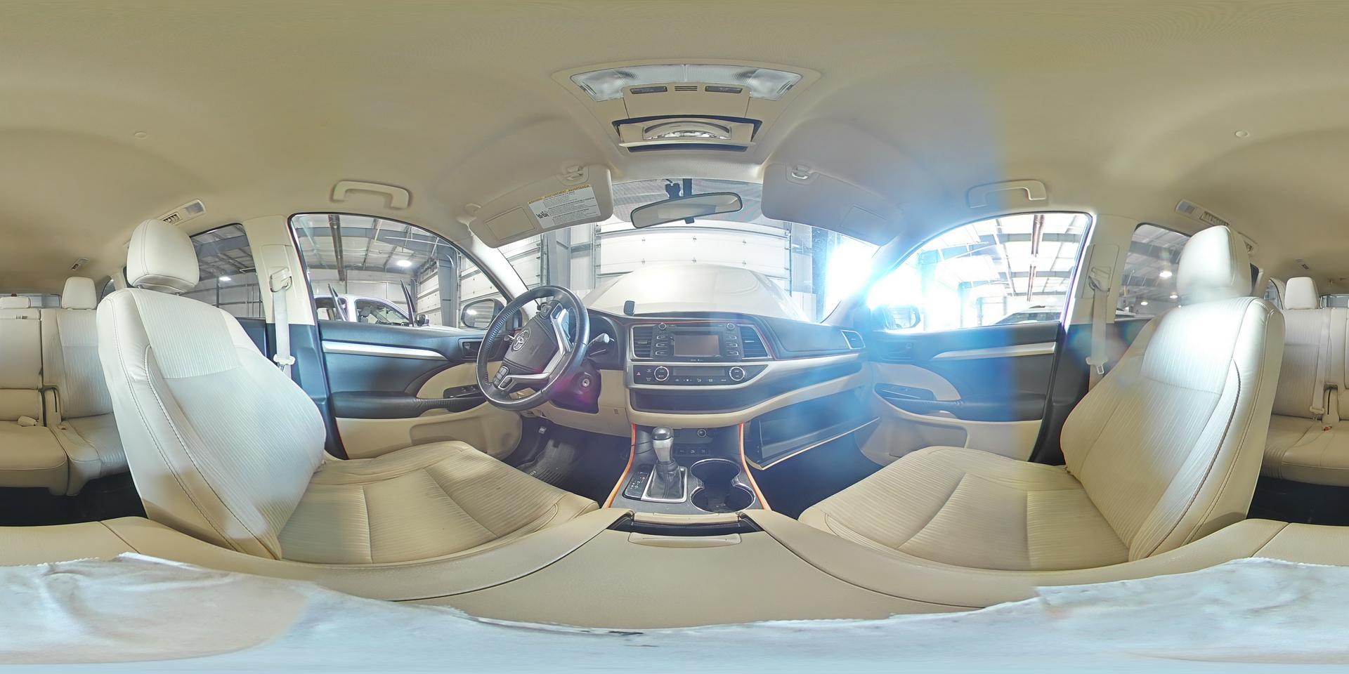 2015 TOYOTA HIGHLANDER