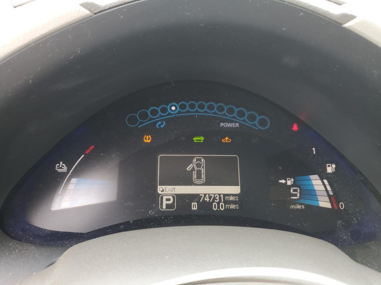 2011 NISSAN LEAF