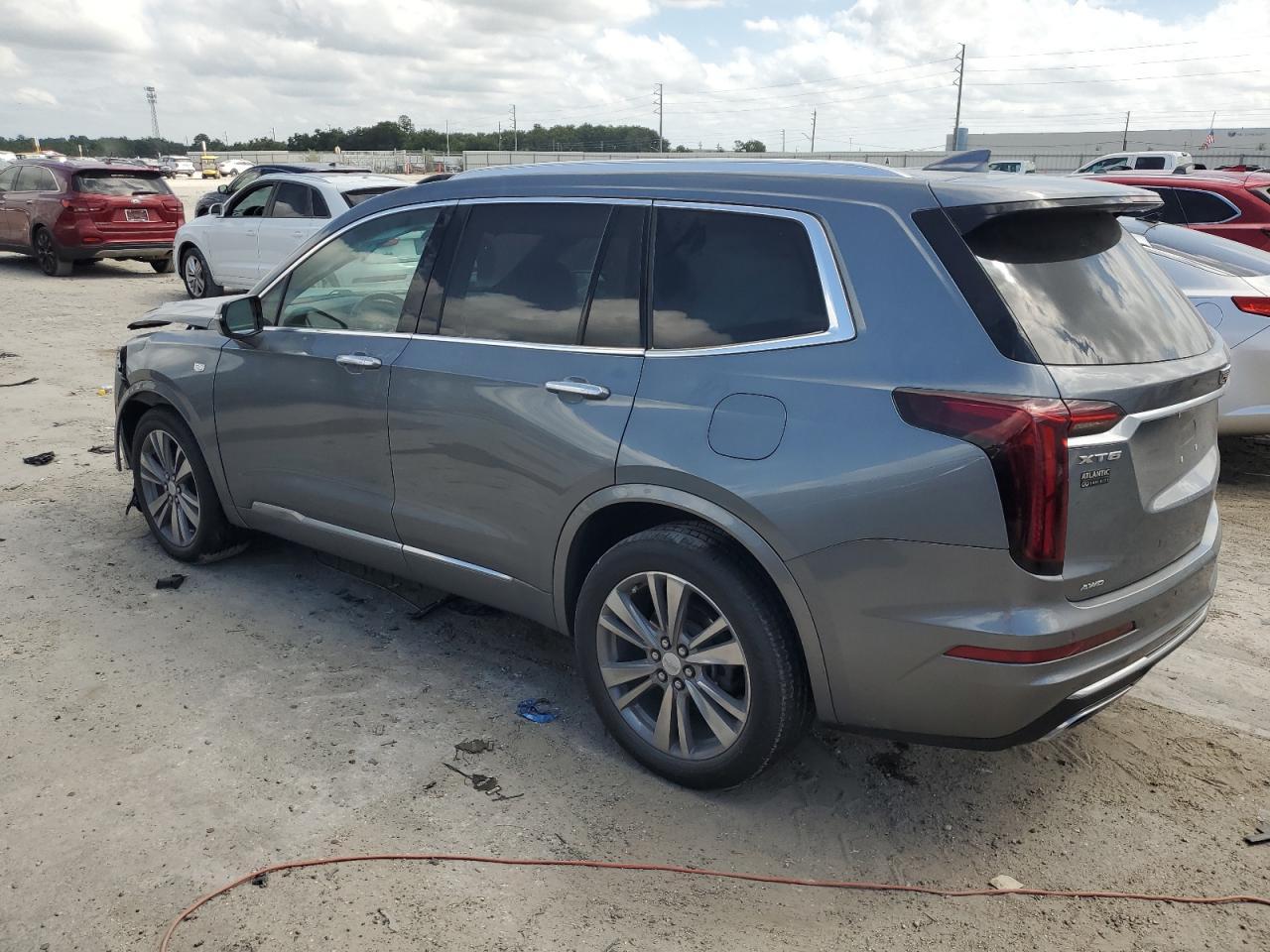 2022 CADILLAC XT6