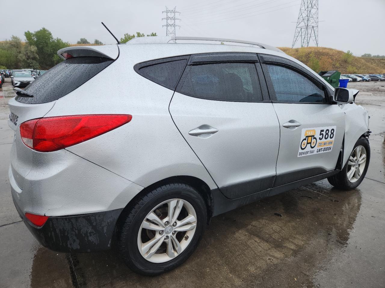 2011 HYUNDAI TUCSON