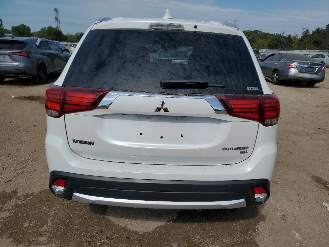 2018 MITSUBISHI outlander