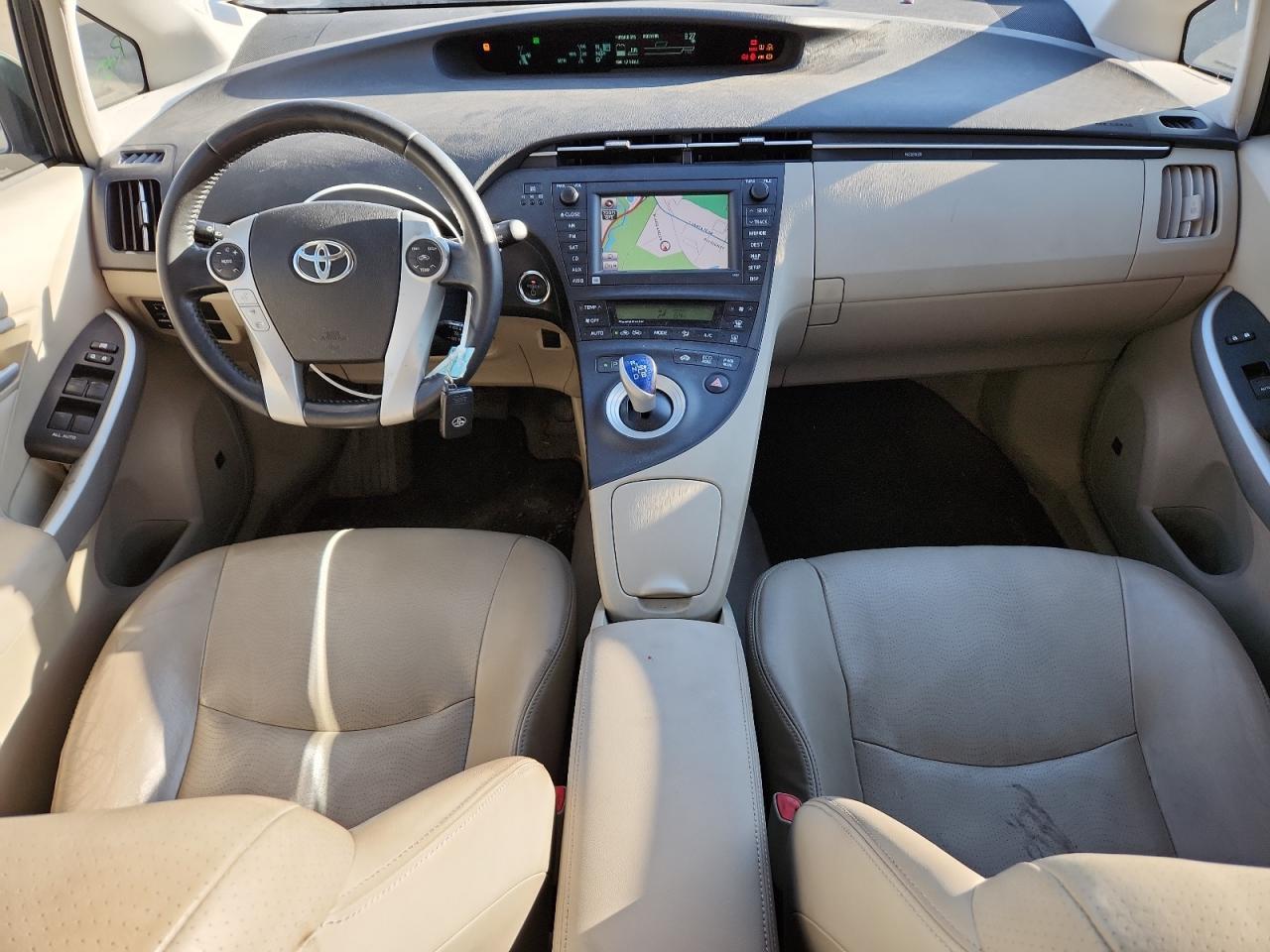 2011 TOYOTA PRIUS