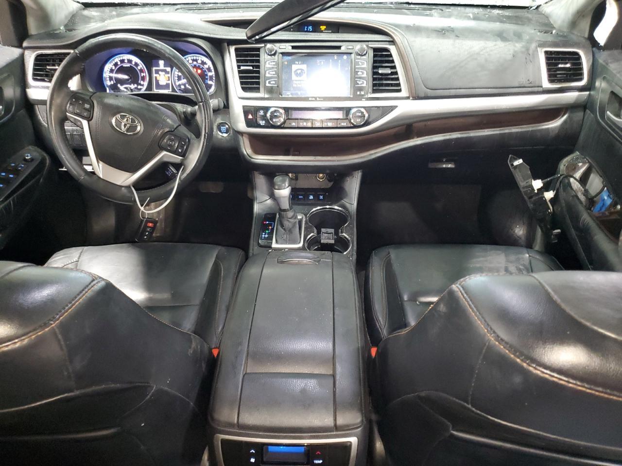2015 TOYOTA HIGHLANDER