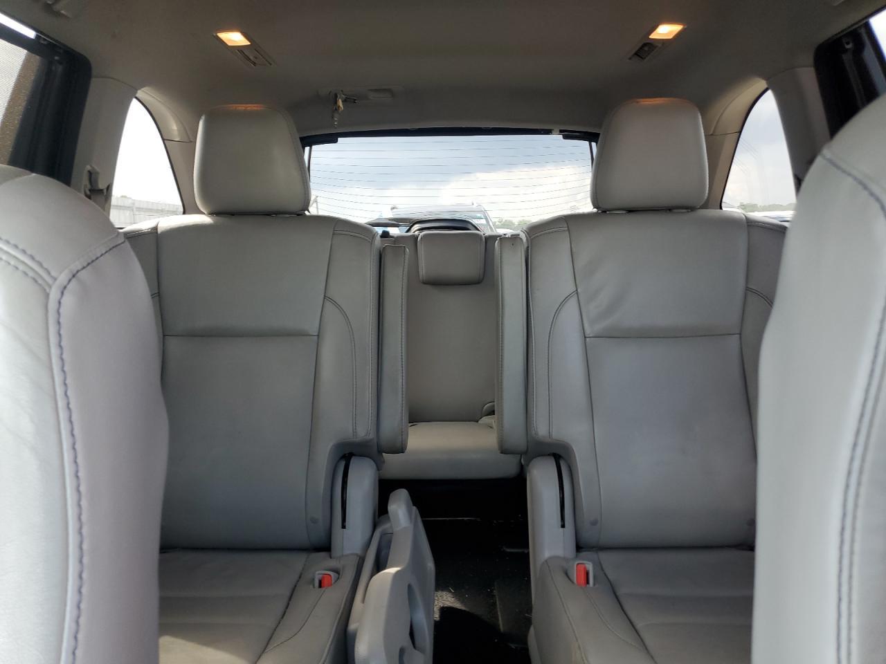 2016 TOYOTA HIGHLANDER