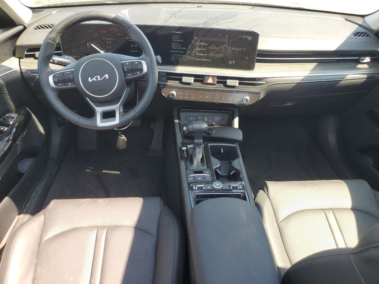 2025 KIA K5