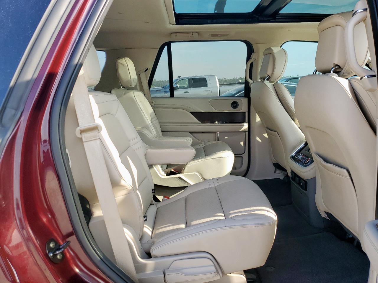 2018 LINCOLN Navigator