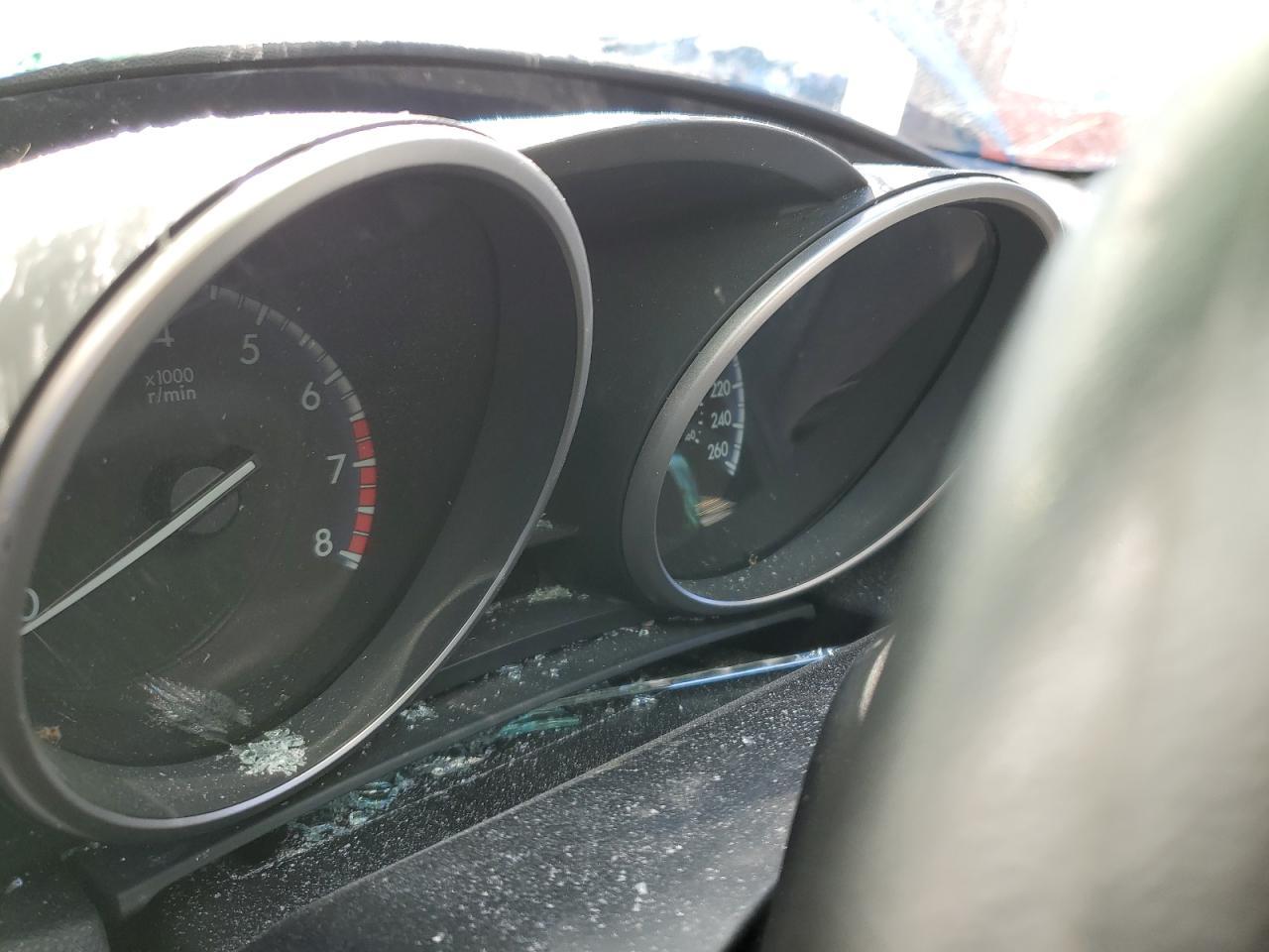 2013 MAZDA 3