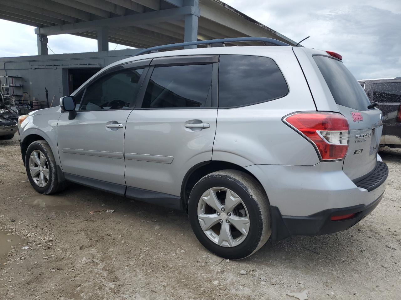 2015 SUBARU FORESTER