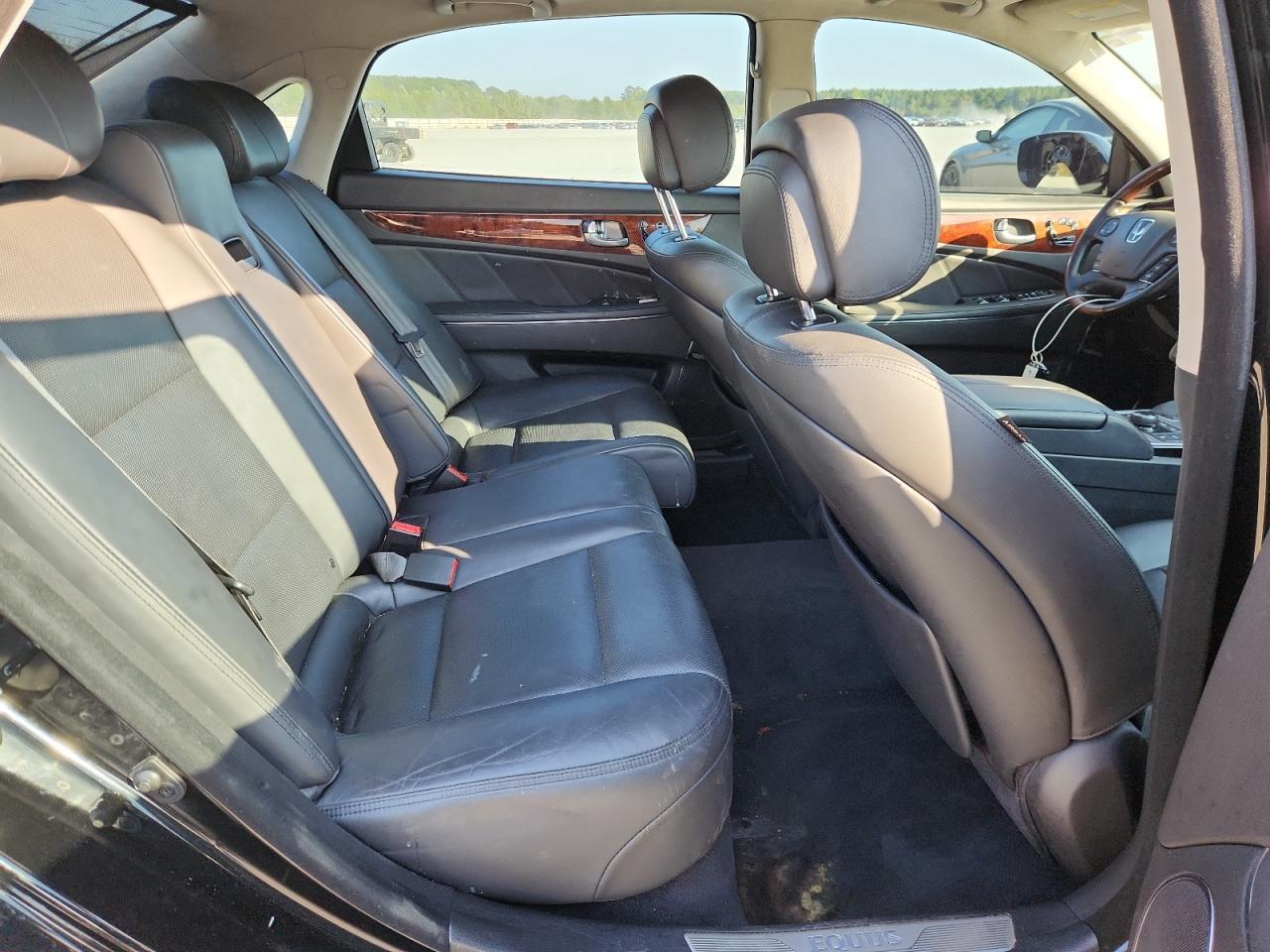 2015 HYUNDAI Equus