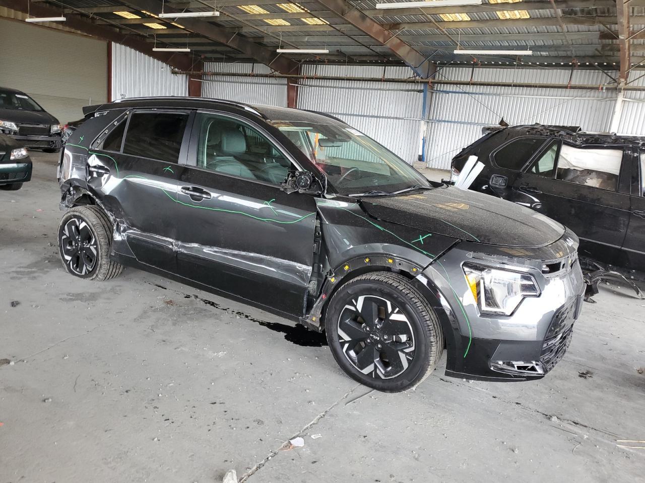 2023 KIA Niro