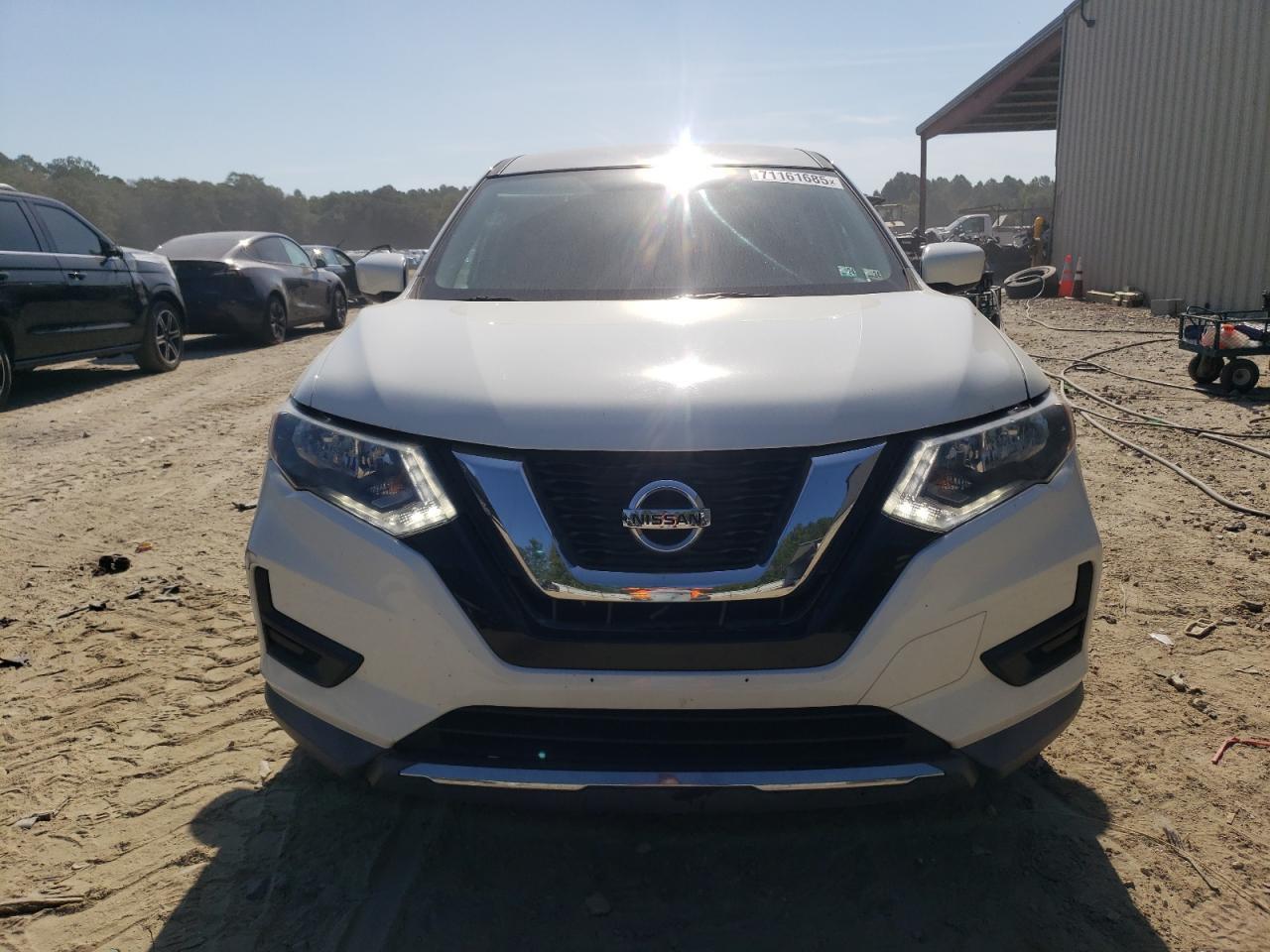 2017 NISSAN ROGUE
