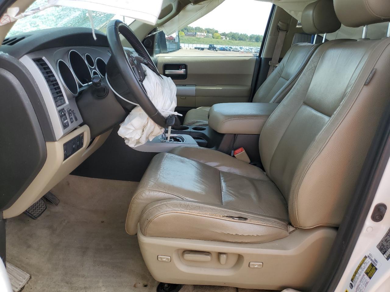 2008 TOYOTA Sequoia