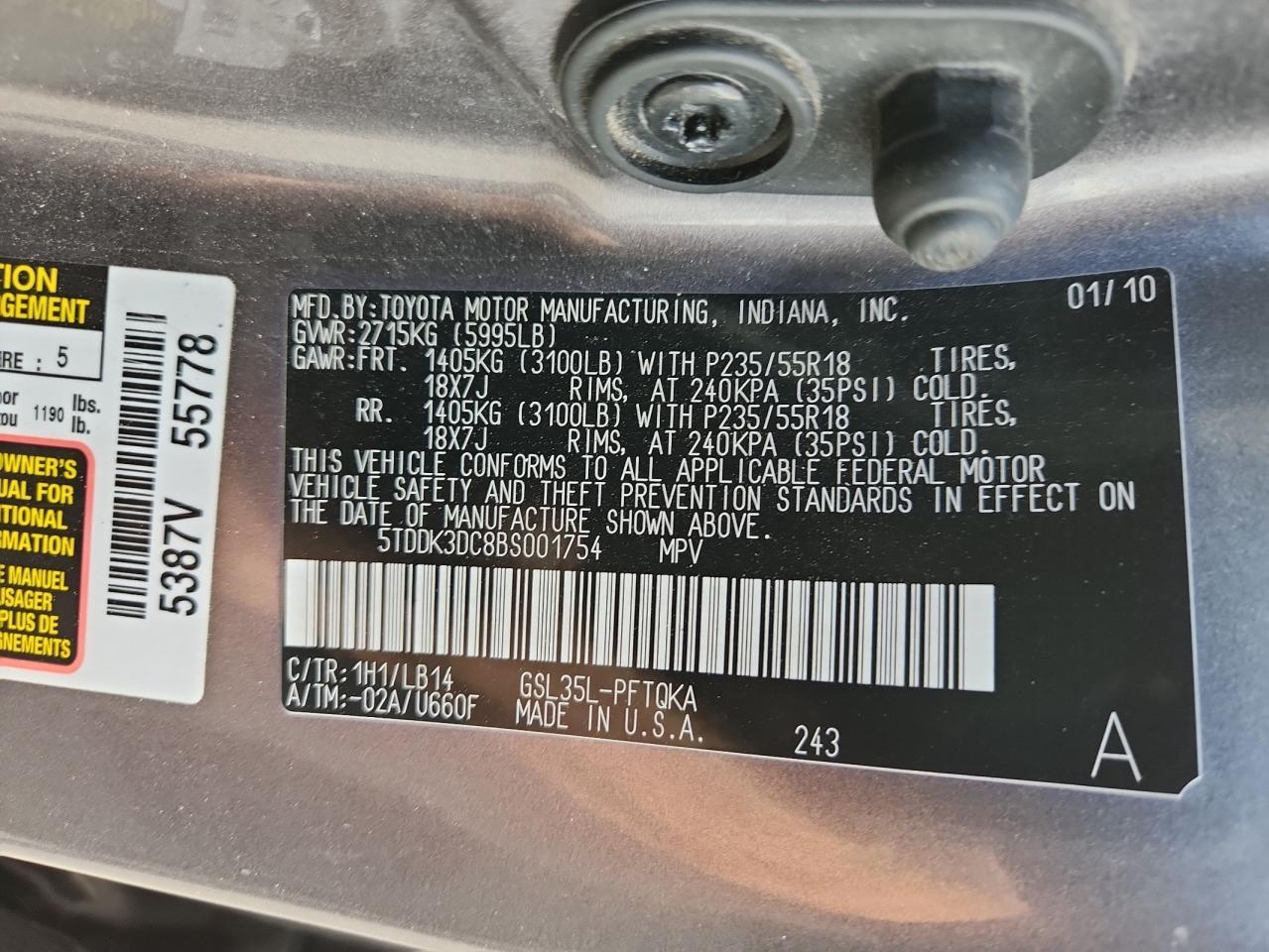 2011 TOYOTA SIENNA
