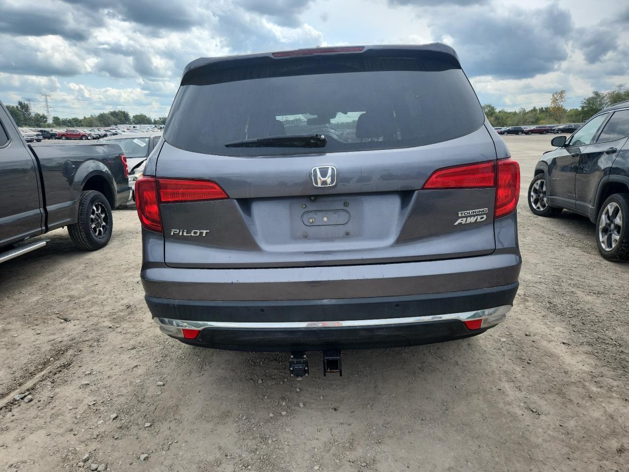 2017 HONDA PILOT