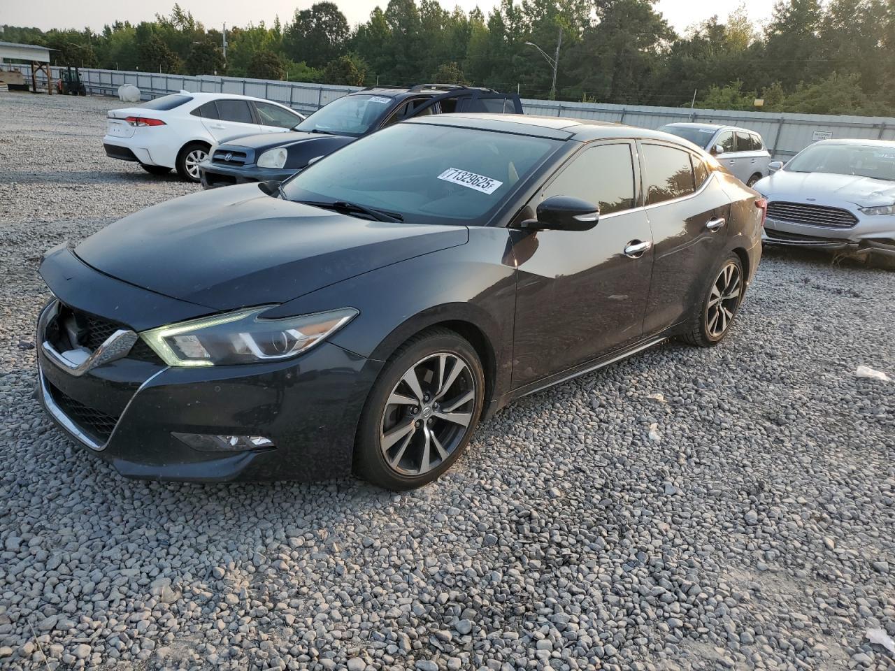 2017 NISSAN Maxima