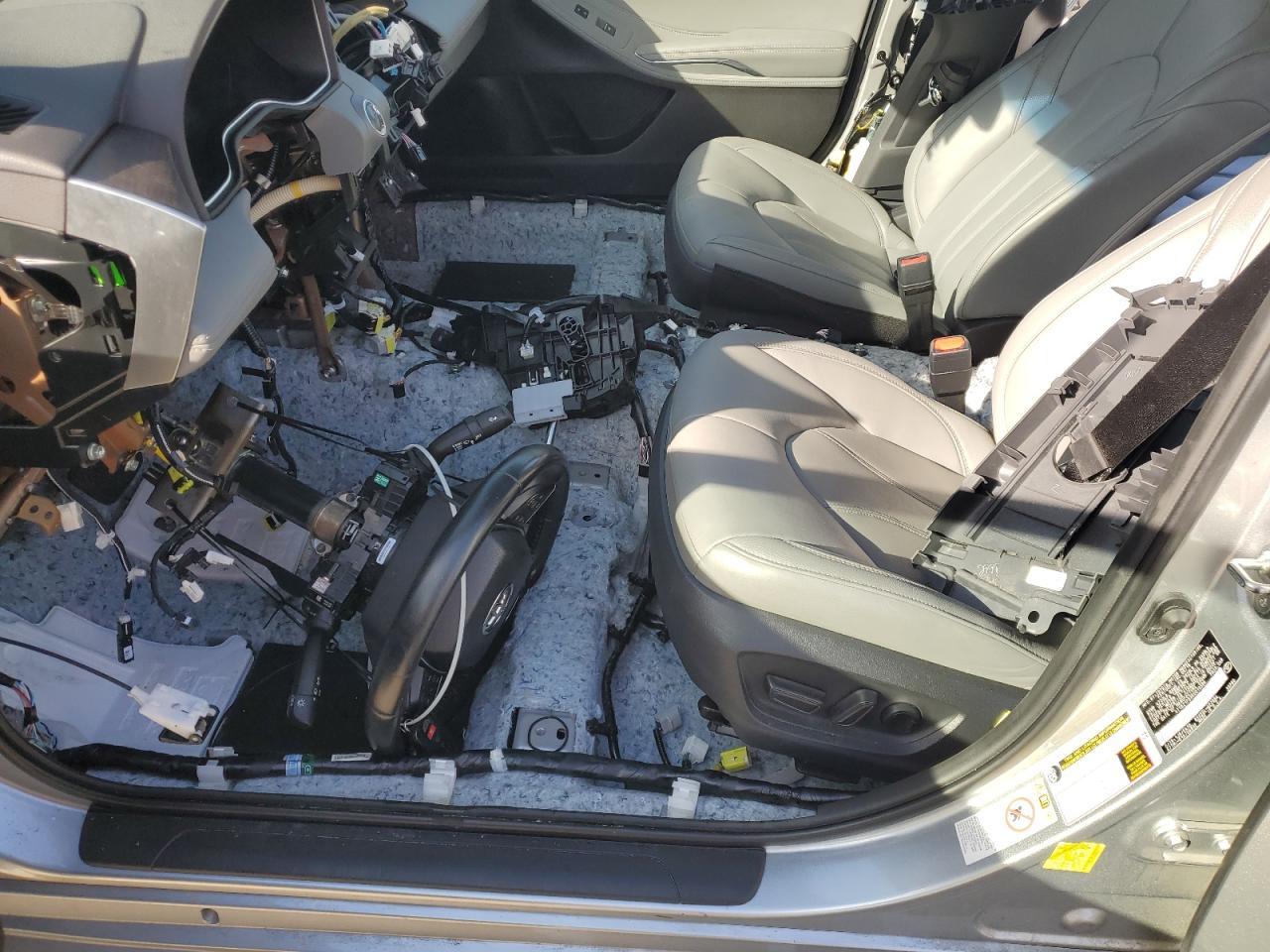 2019 TOYOTA Avalon