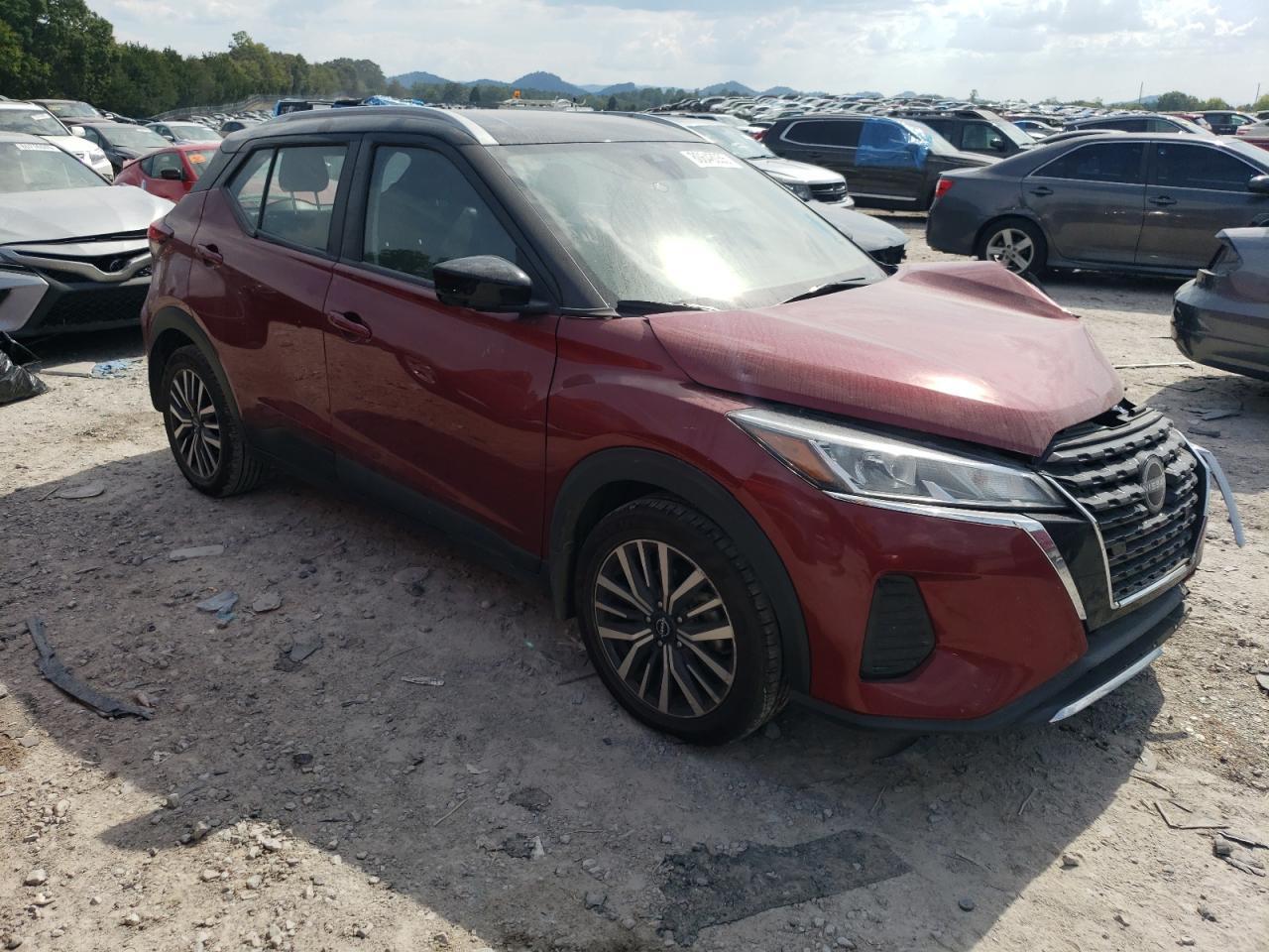 2022 NISSAN KICKS