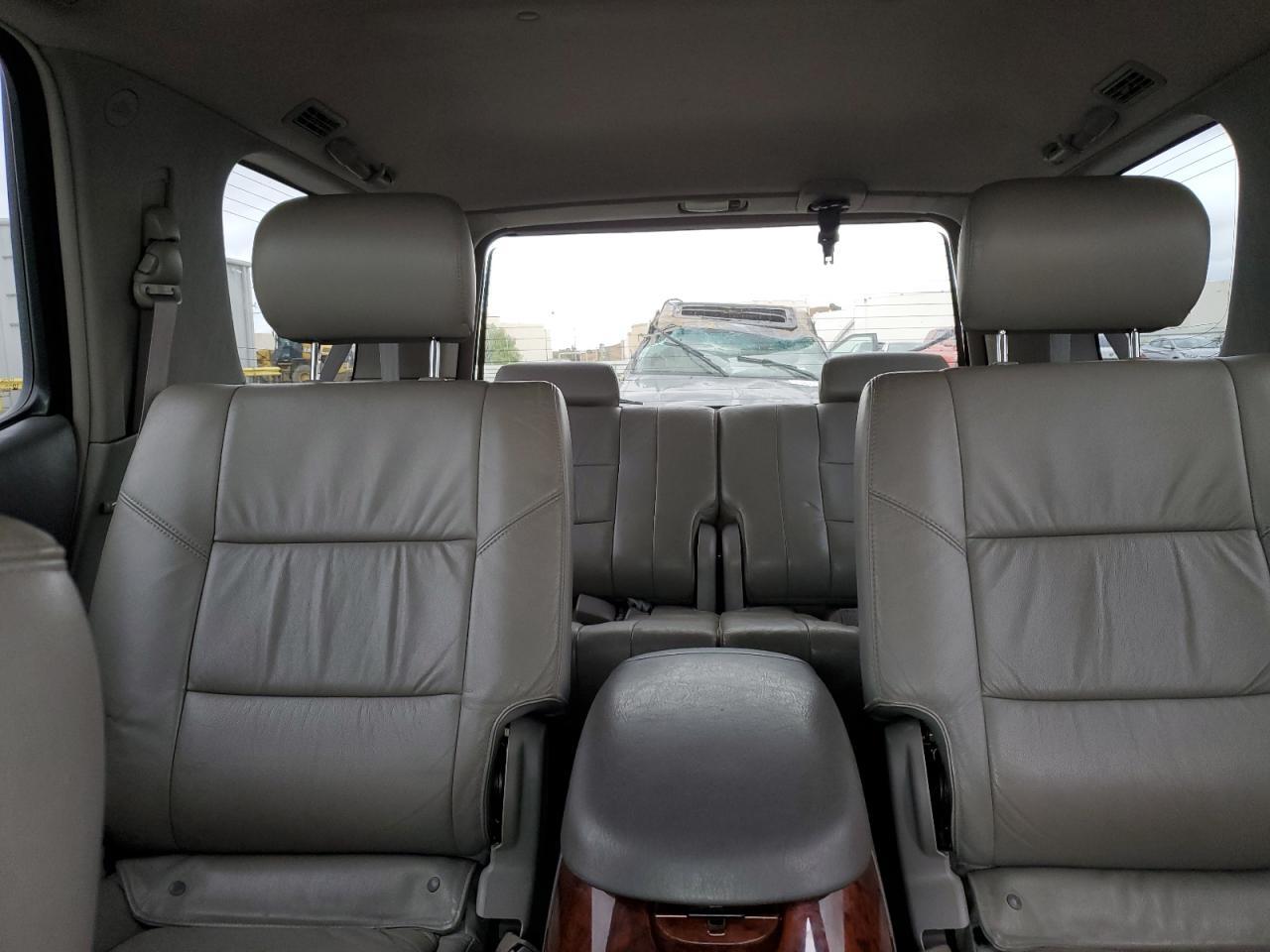 2005 TOYOTA Sequoia