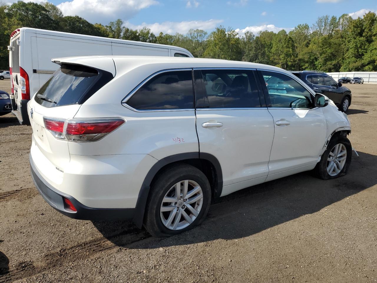 2015 TOYOTA HIGHLANDER