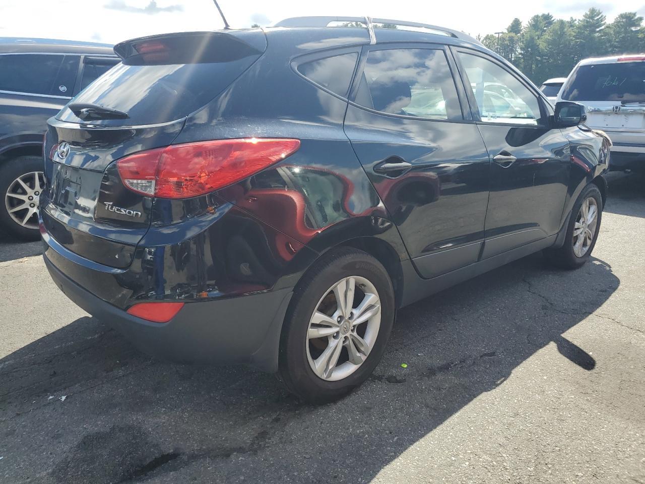 2011 HYUNDAI TUCSON