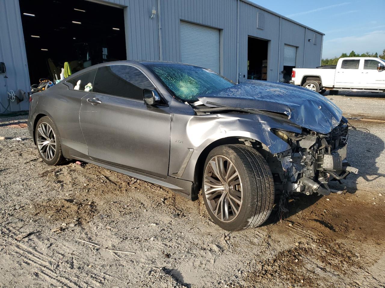 2017 INFINITI Q60