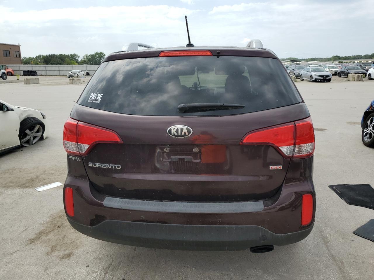2014 KIA SORENTO