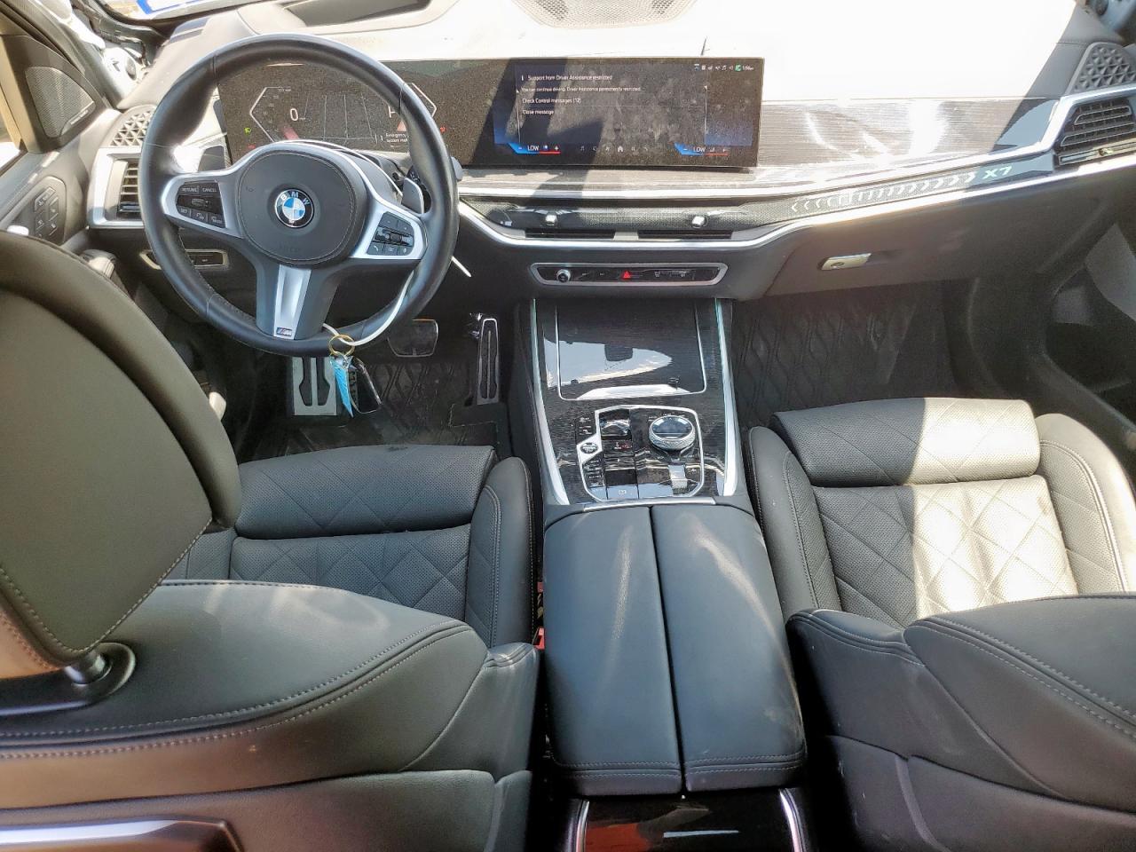2024 BMW X7