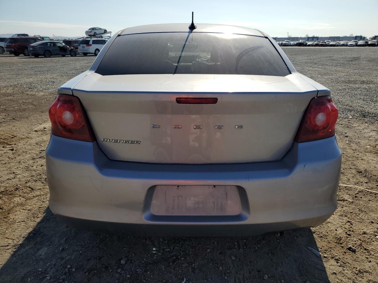 2013 DODGE Avenger