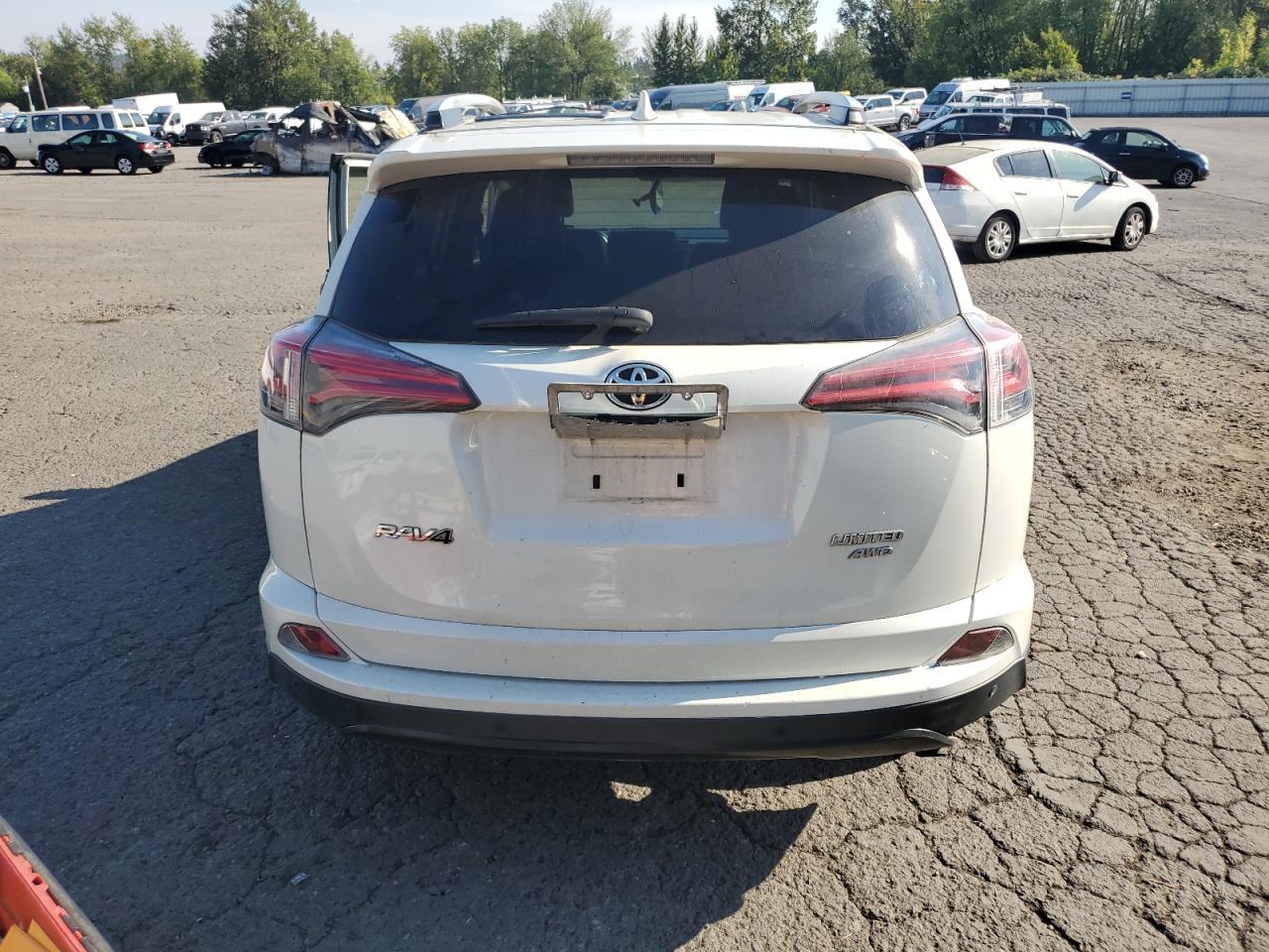 2016 TOYOTA RAV4