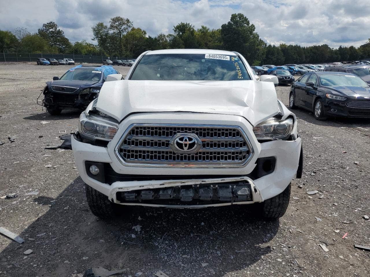 2017 TOYOTA TACOMA