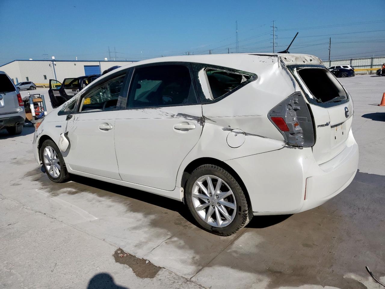 2014 TOYOTA PRIUS V
