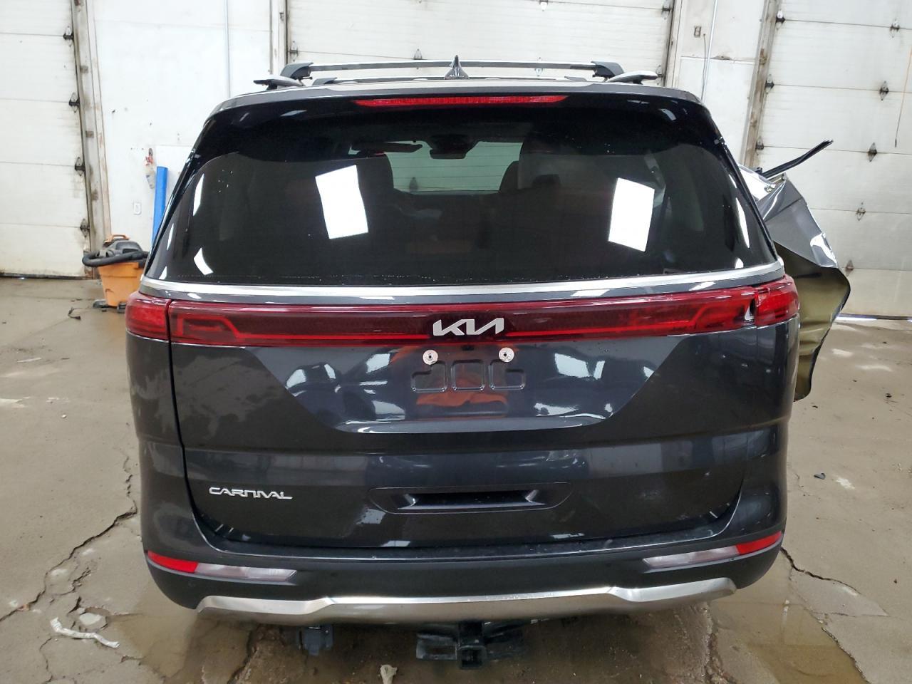 2024 KIA Carnival