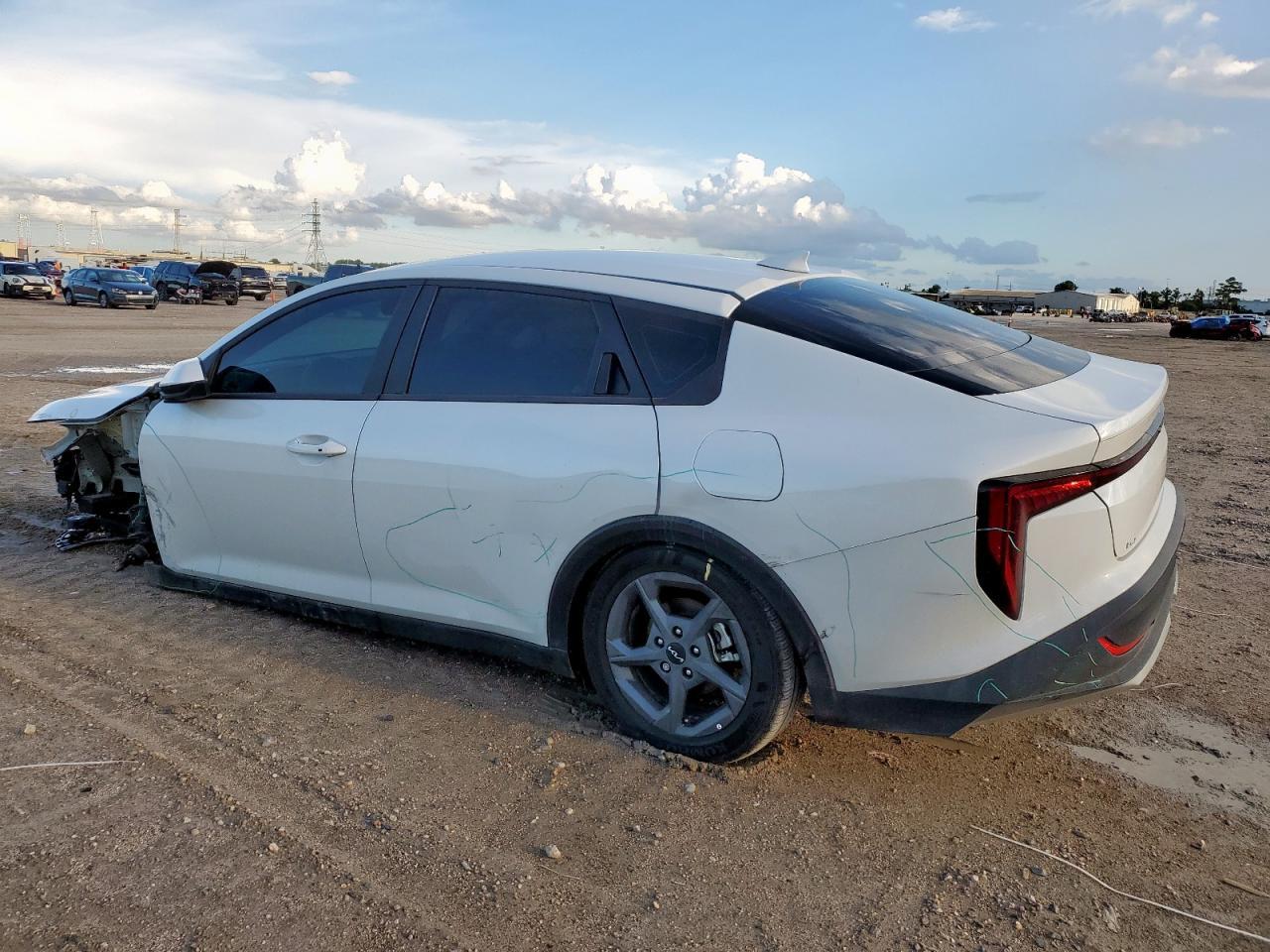 2025 KIA K4