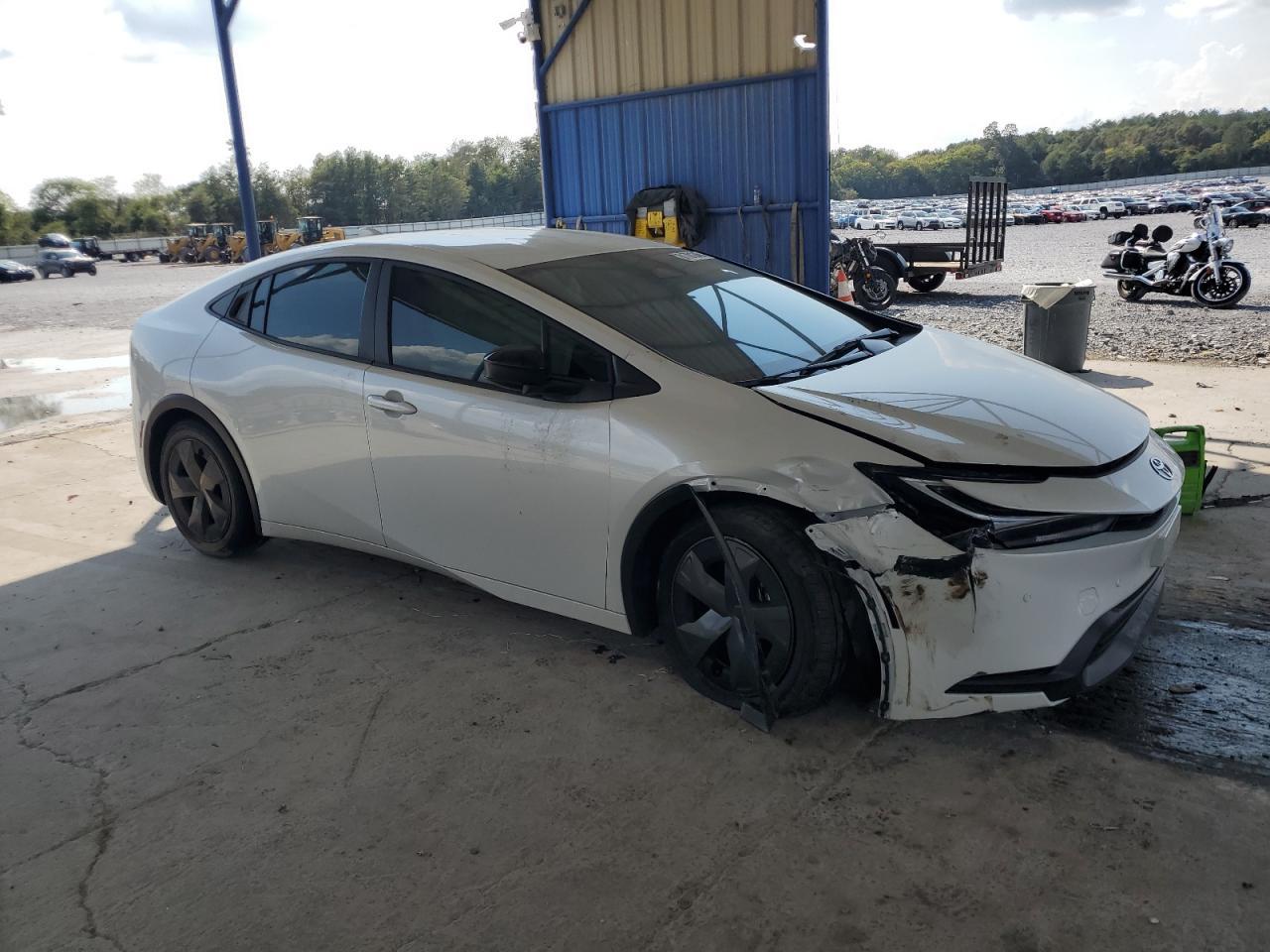 2025 TOYOTA PRIUS