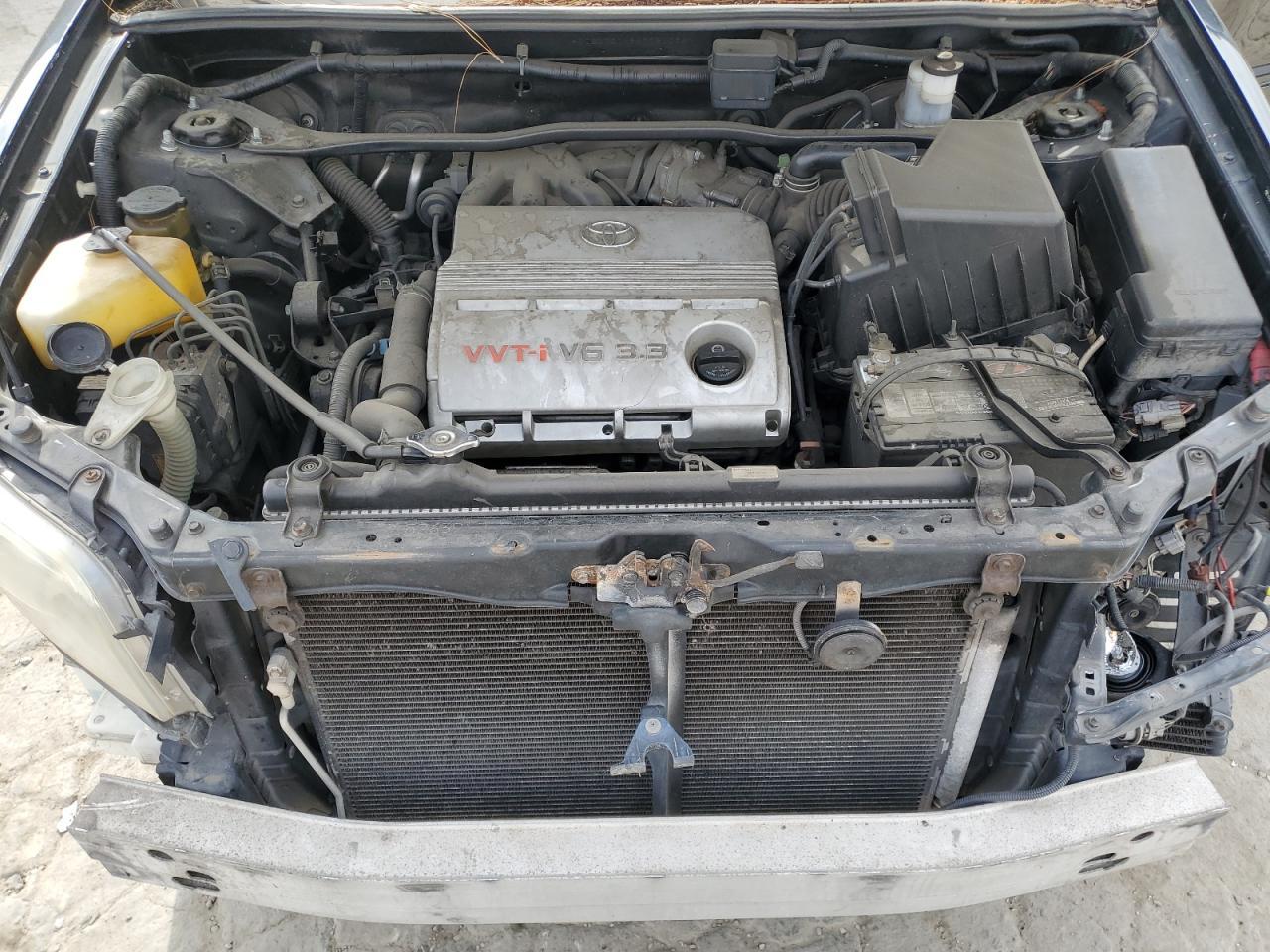 2004 TOYOTA HIGHLANDER