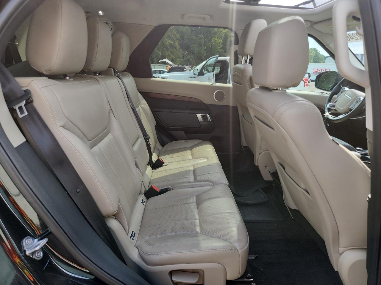 2017 LAND ROVER Discovery