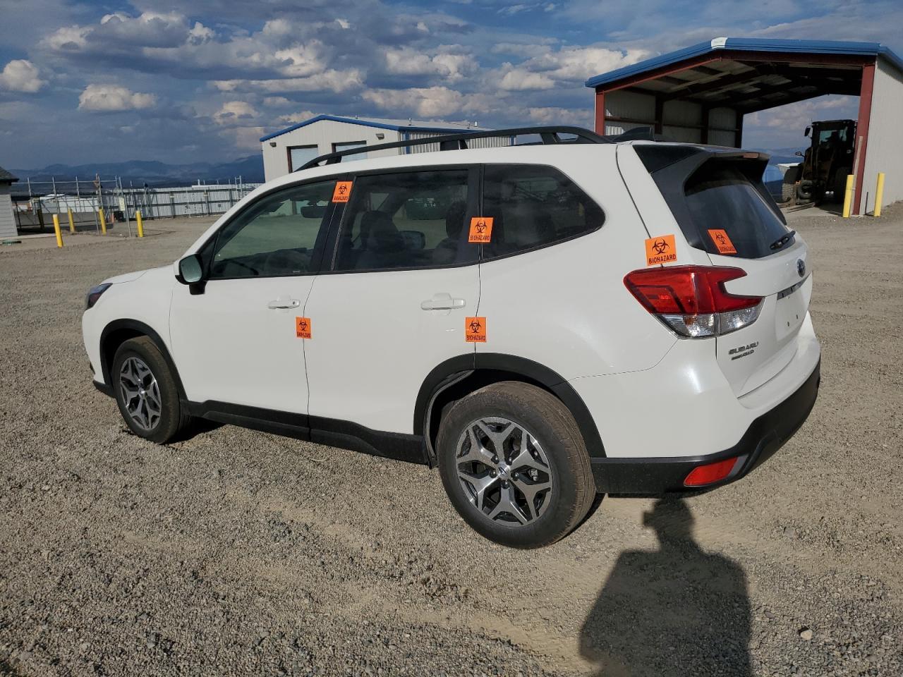 2024 SUBARU FORESTER