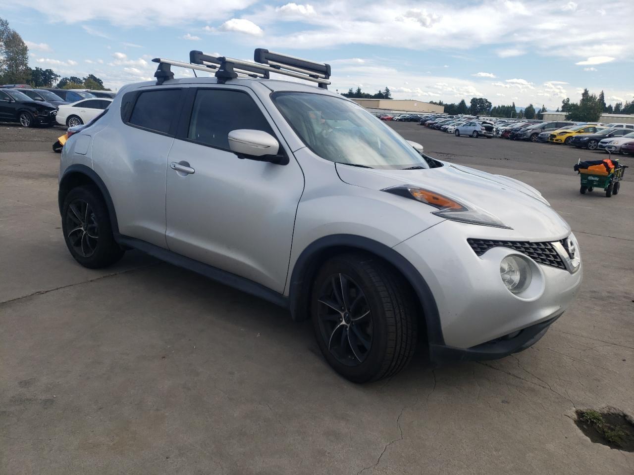 2015 NISSAN Juke