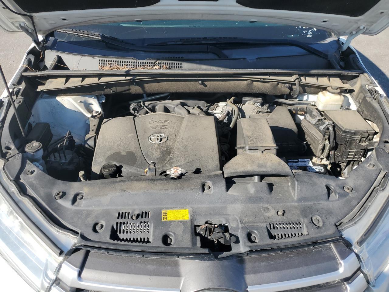2018 TOYOTA HIGHLANDER